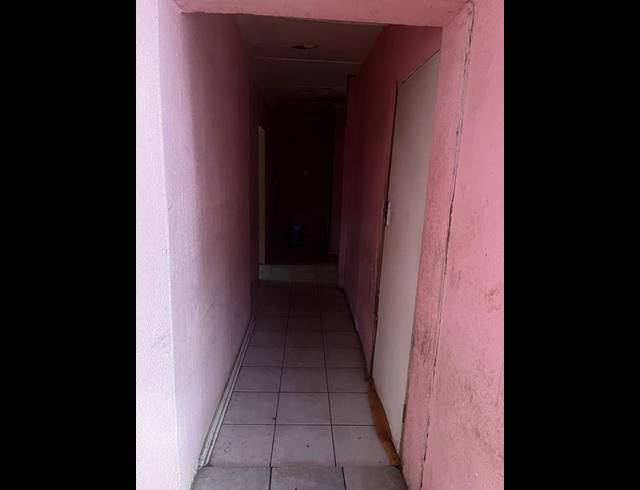 5 BEDROOM HOUSE FOR SALE IN WEST TURFFONTEIN